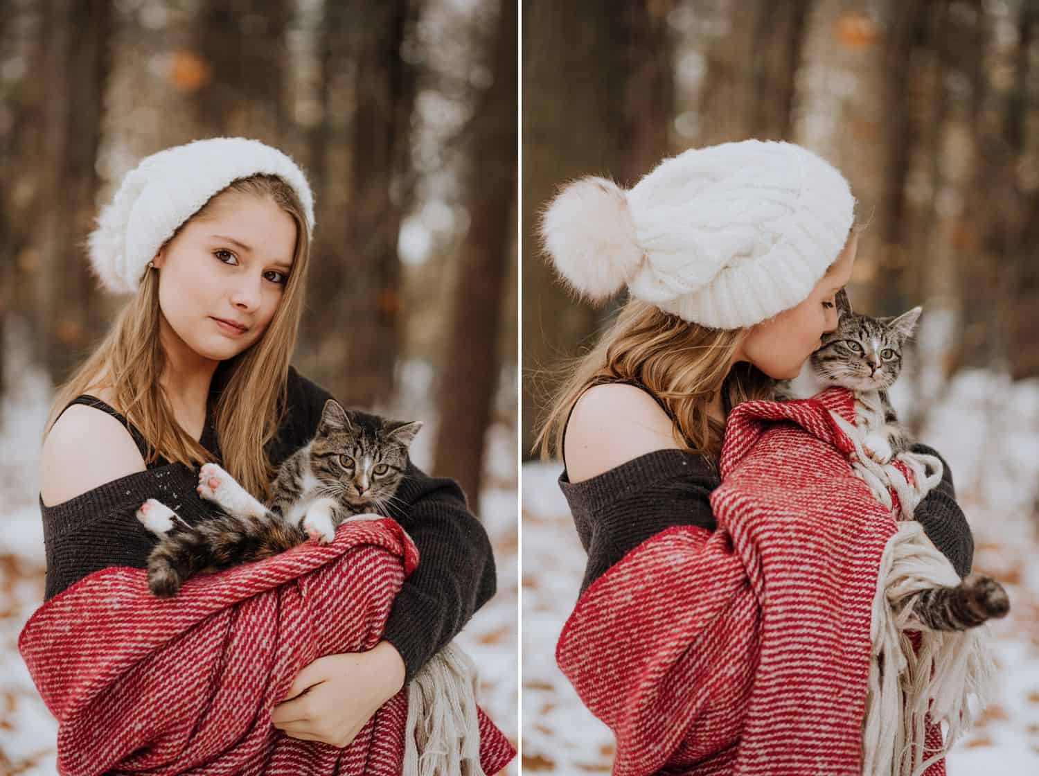 Work year-round when you book beautiful winter photography sessions! Here are the tips, tricks, and poses you need to make your winter wonderful.