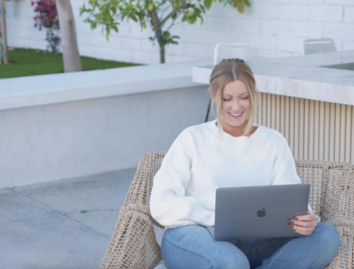 woman with laptop